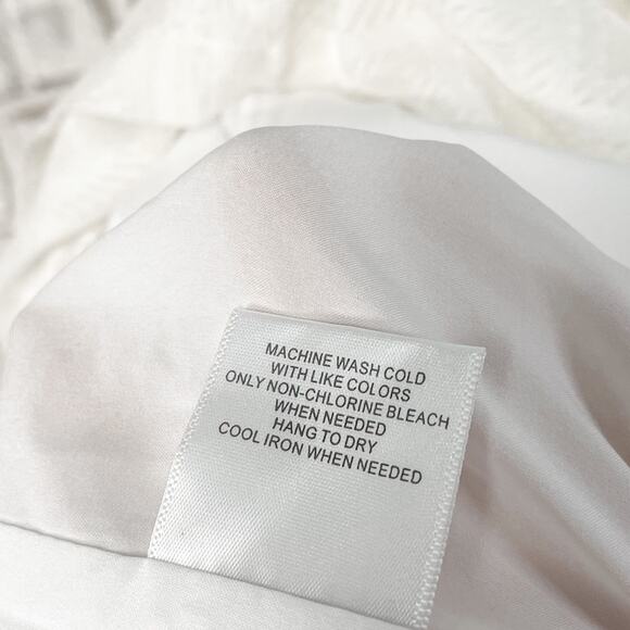 ModCloth Daytime Darling White Sheer Short-sleeve Vneck Button Down Mini Dress 8 - Picture 12 of 13